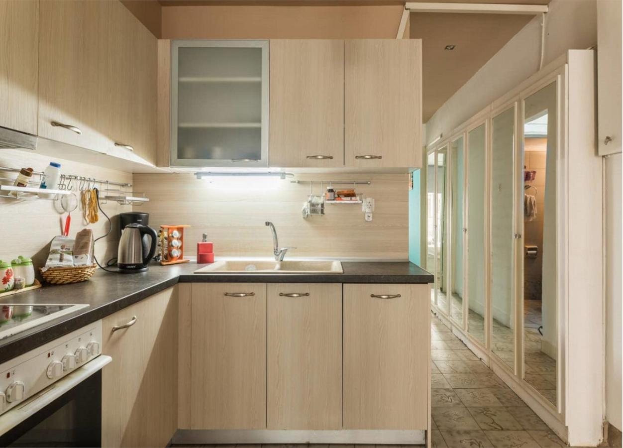 Apartament 2bd- Perfect Location With Square View Saloniki