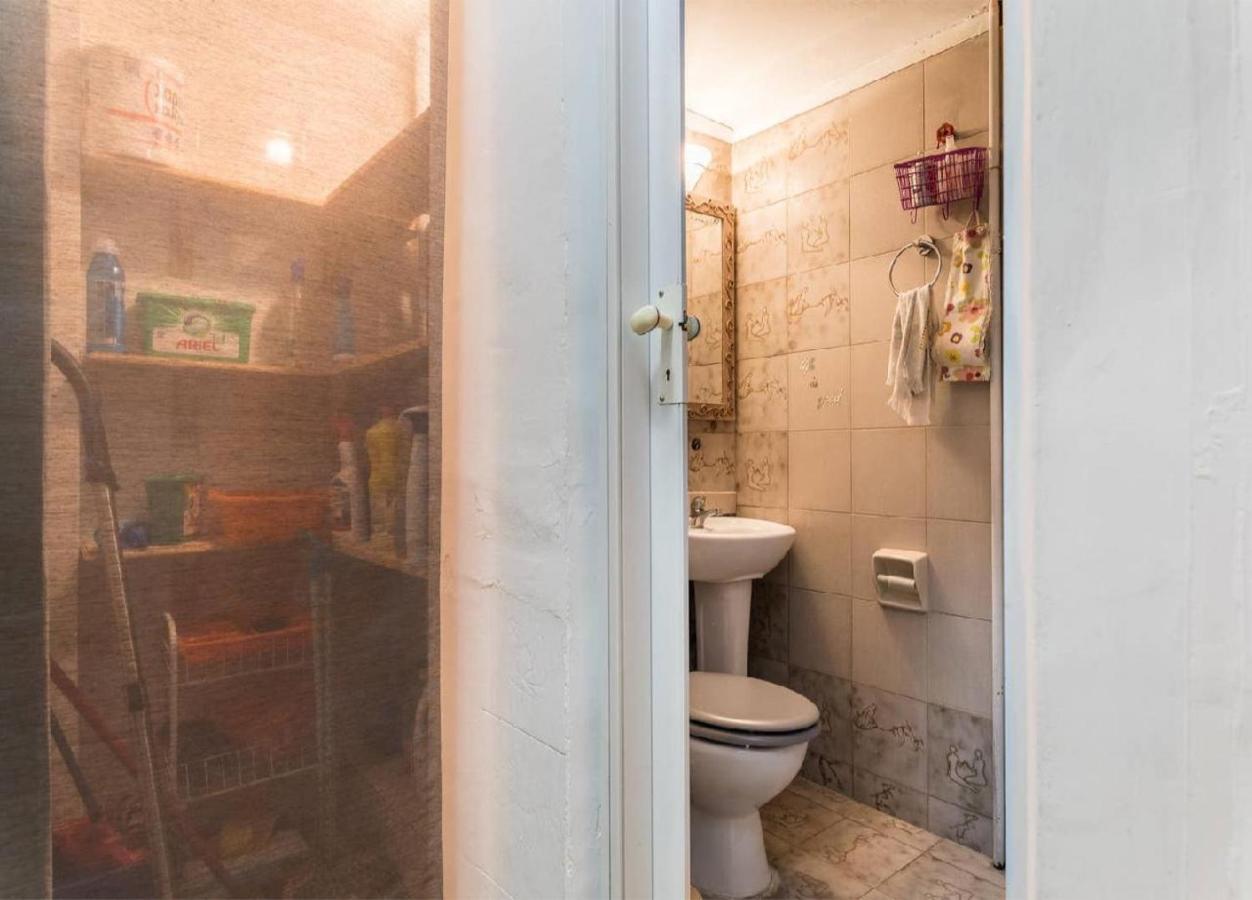 2bd- Perfect Location With Square View 公寓 *