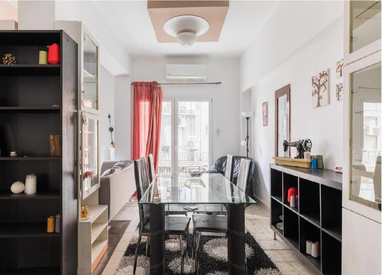 2bd- Perfect Location With Square View 塞萨洛尼基